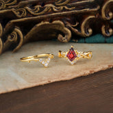 Luxury Vintage 5-Prong Kite-Cut Garnet Engagement Ring Set